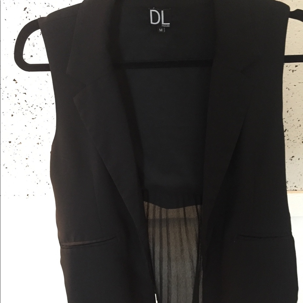 Daily Look vest - Picture 4 of 6